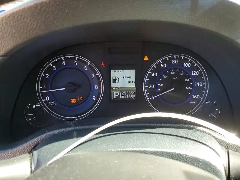 2011 INFINITI G37 BASE  