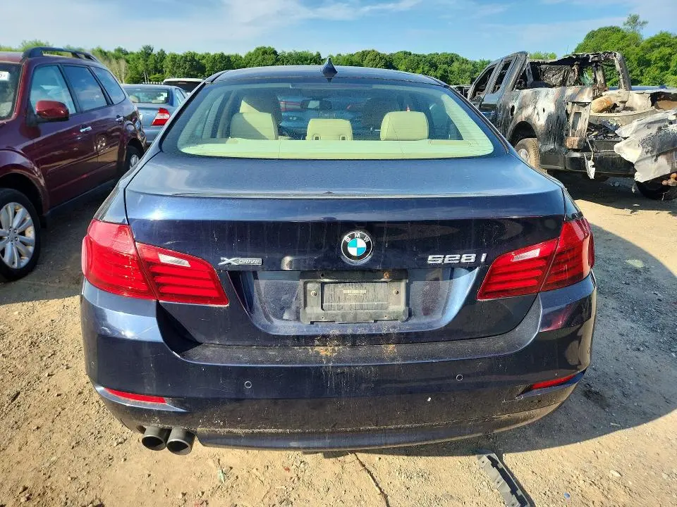 2015 BMW 528 XI  