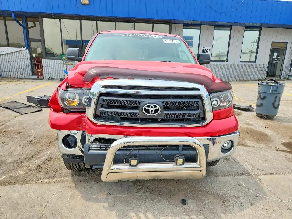 2011 TOYOTA TUNDRA DOUBLE CAB SR5  