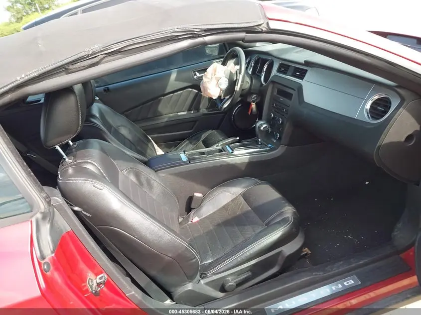 2010 FORD MUSTANG V6/V6 PREMIUM