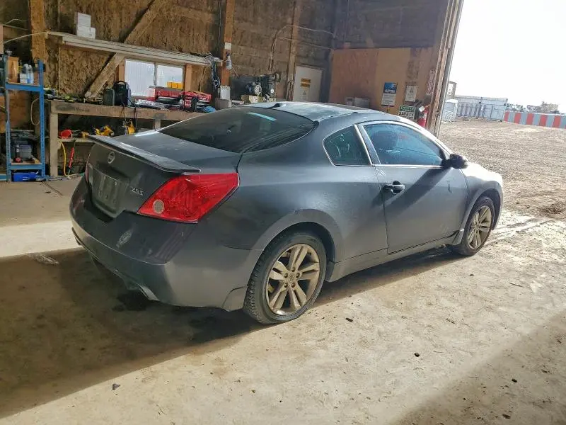 2010 NISSAN ALTIMA S  