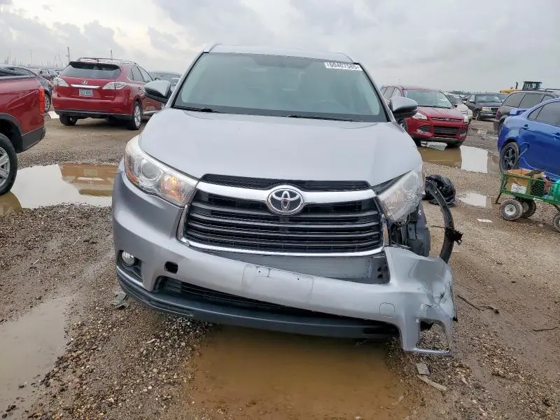 2015 TOYOTA HIGHLANDER XLE  