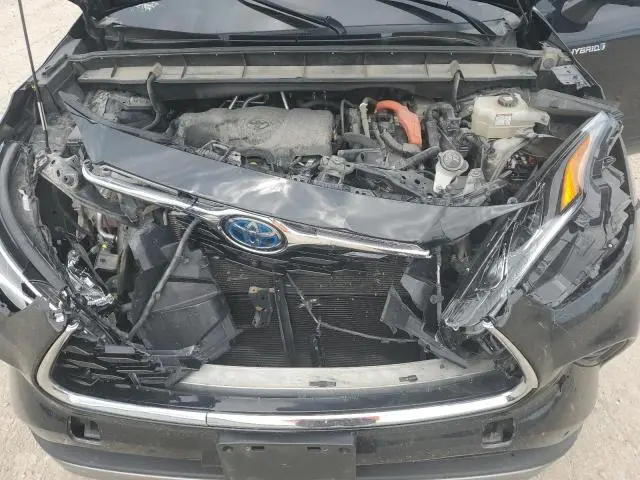 2021 TOYOTA HIGHLANDER HYBRID PLATINUM  