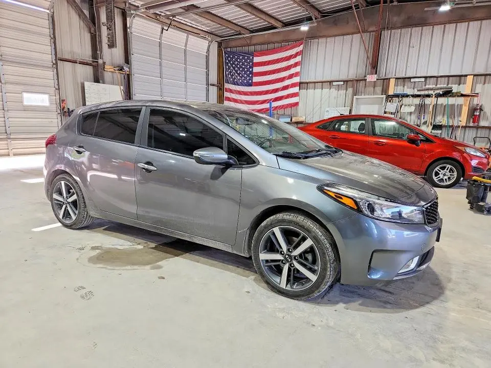 2017 KIA FORTE EX  