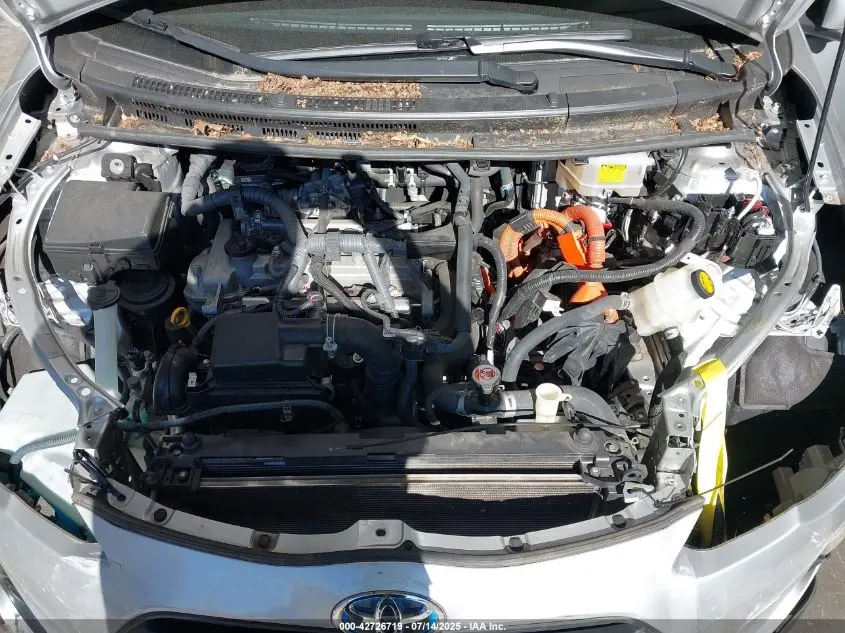 2017 TOYOTA PRIUS C TWO