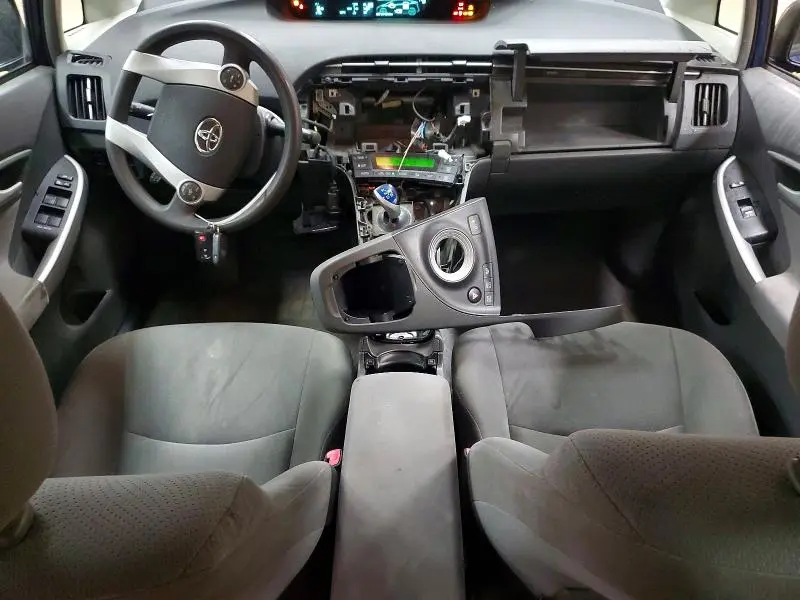 2010 TOYOTA PRIUS II  