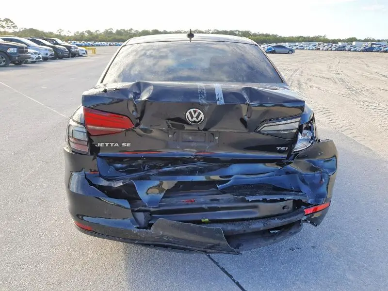 2016 VOLKSWAGEN JETTA SE  
