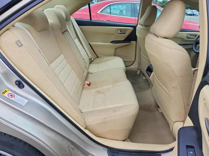 2015 TOYOTA CAMRY LE  
