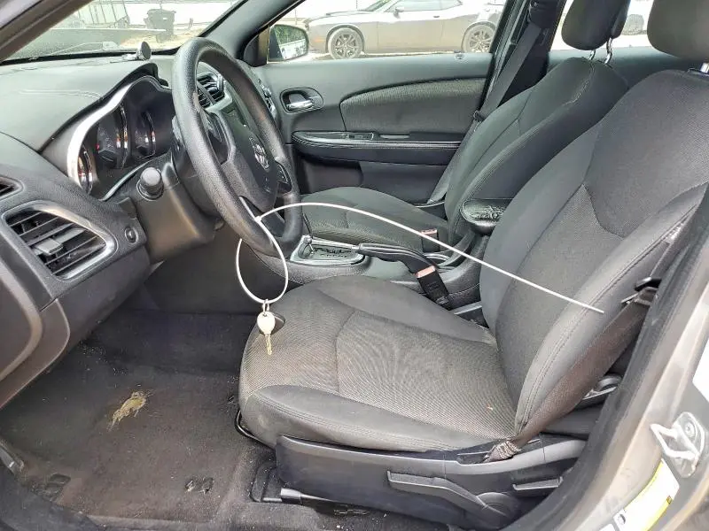 2014 DODGE AVENGER SE  