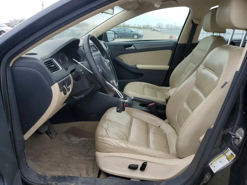 2013 VOLKSWAGEN JETTA SEL  