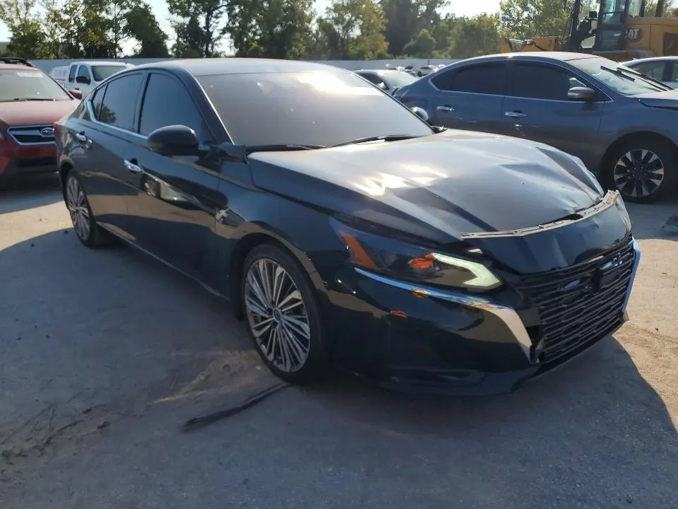 2024 NISSAN ALTIMA SL  