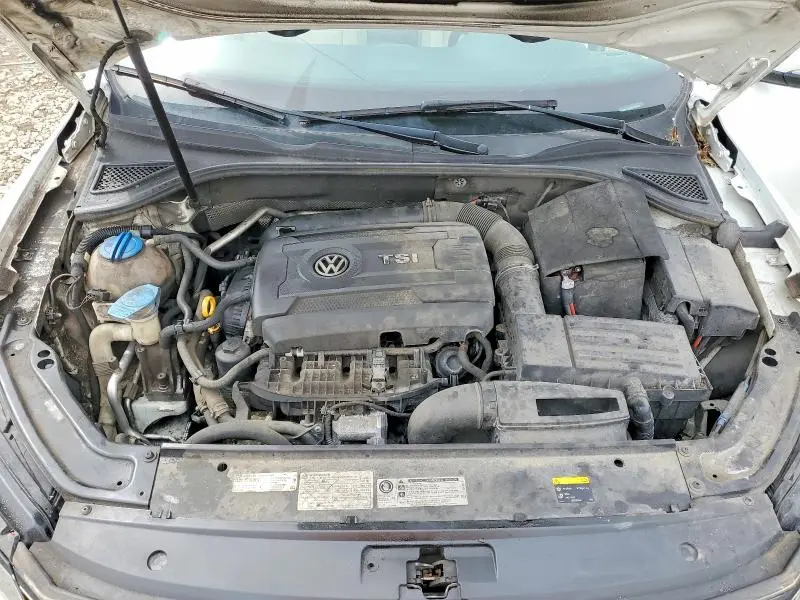 2017 VOLKSWAGEN PASSAT SE  