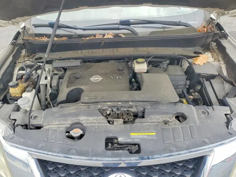 2014 NISSAN PATHFINDER SL  