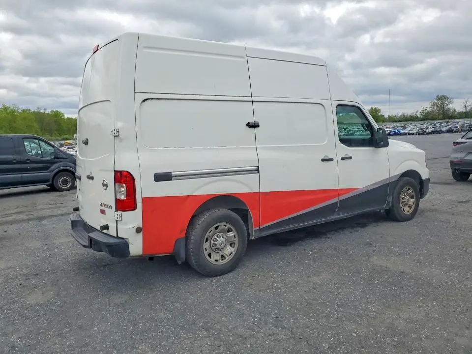 2015 NISSAN NV 2500  
