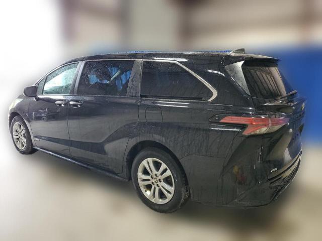 2021 TOYOTA SIENNA XSE