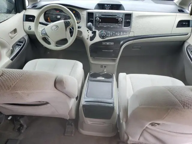 2013 TOYOTA SIENNA LE  