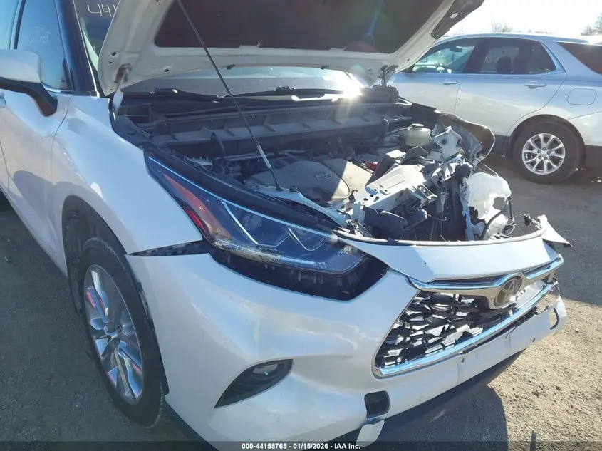 2020 TOYOTA HIGHLANDER LIMITED