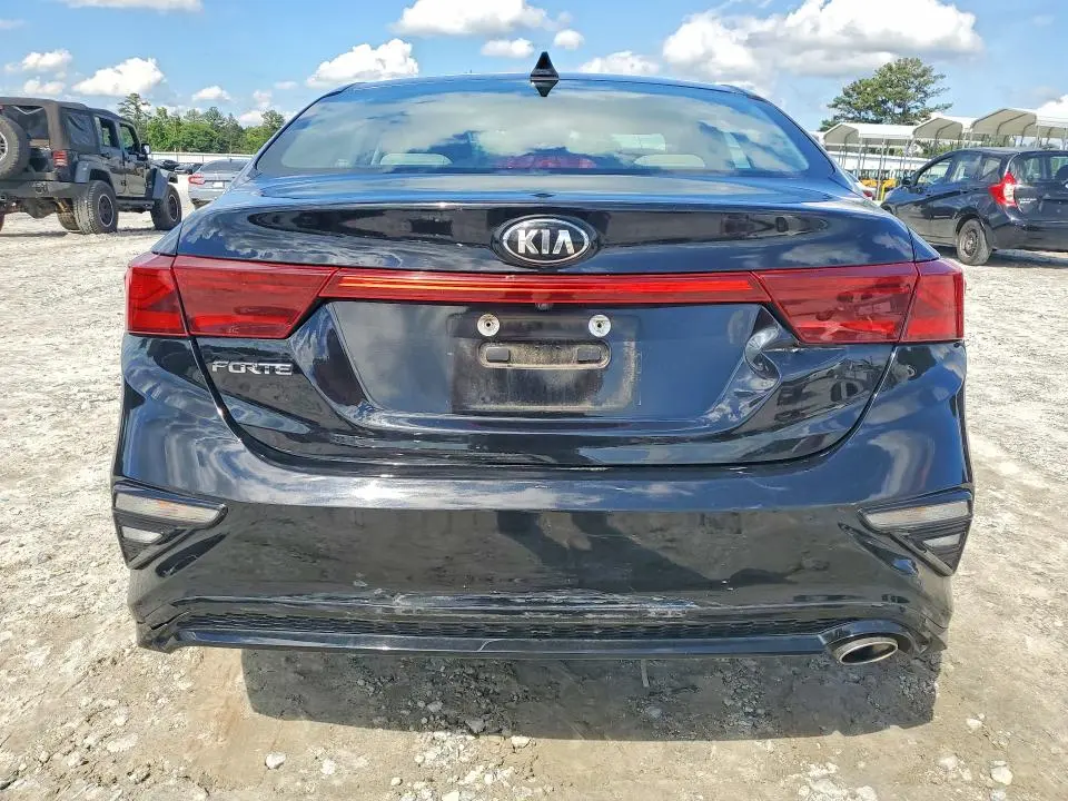 2019 KIA FORTE LXS  