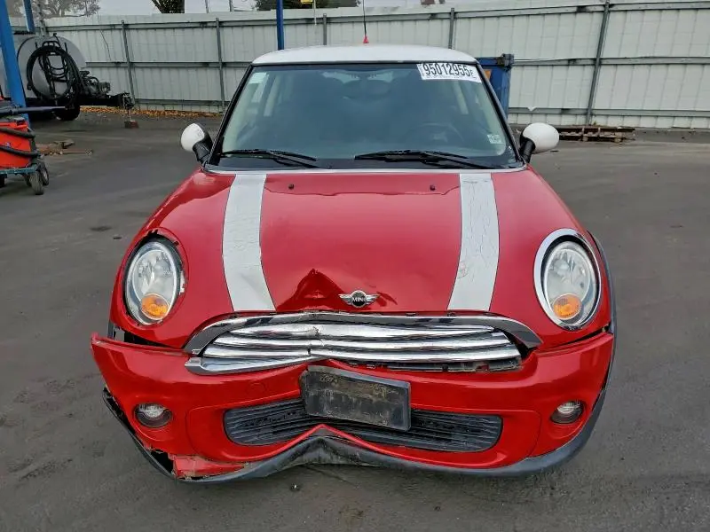 2012 MINI COOPER   