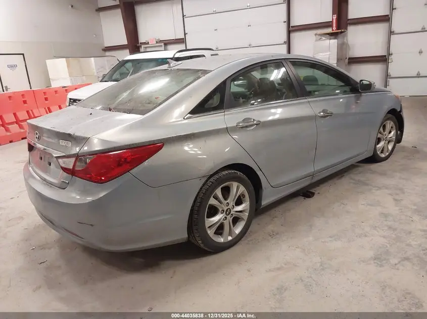 2011 HYUNDAI SONATA LIMITED