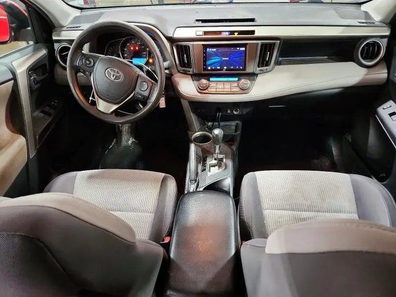 2015 TOYOTA RAV4 XLE  