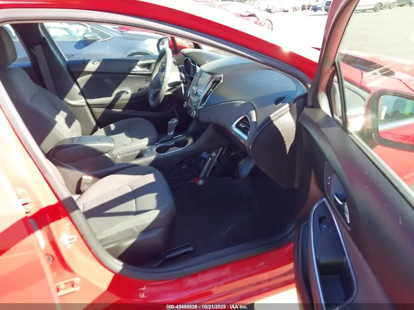 2017 CHEVROLET CRUZE LT AUTO