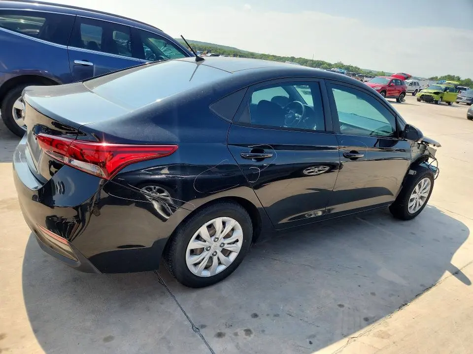 2021 HYUNDAI ACCENT SE  