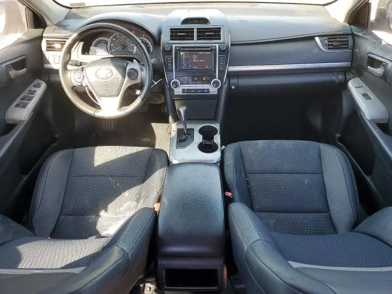 2014 TOYOTA CAMRY SE  