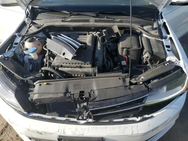 2017 VOLKSWAGEN JETTA SE  