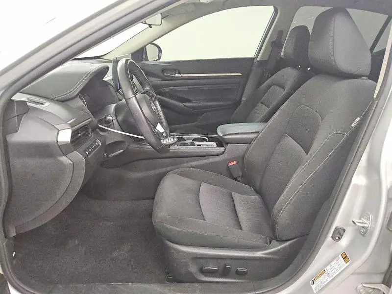 2023 NISSAN ALTIMA SV  