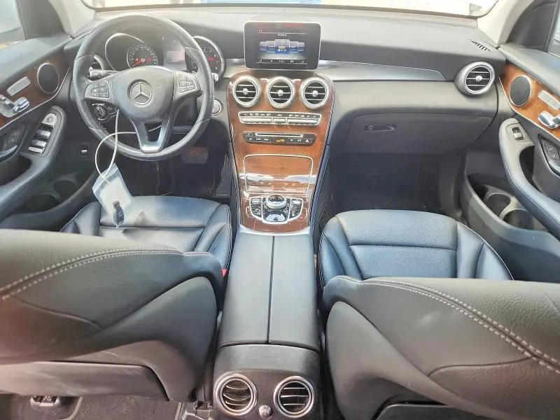 2017 MERCEDES-BENZ GLC 300 4MATIC  