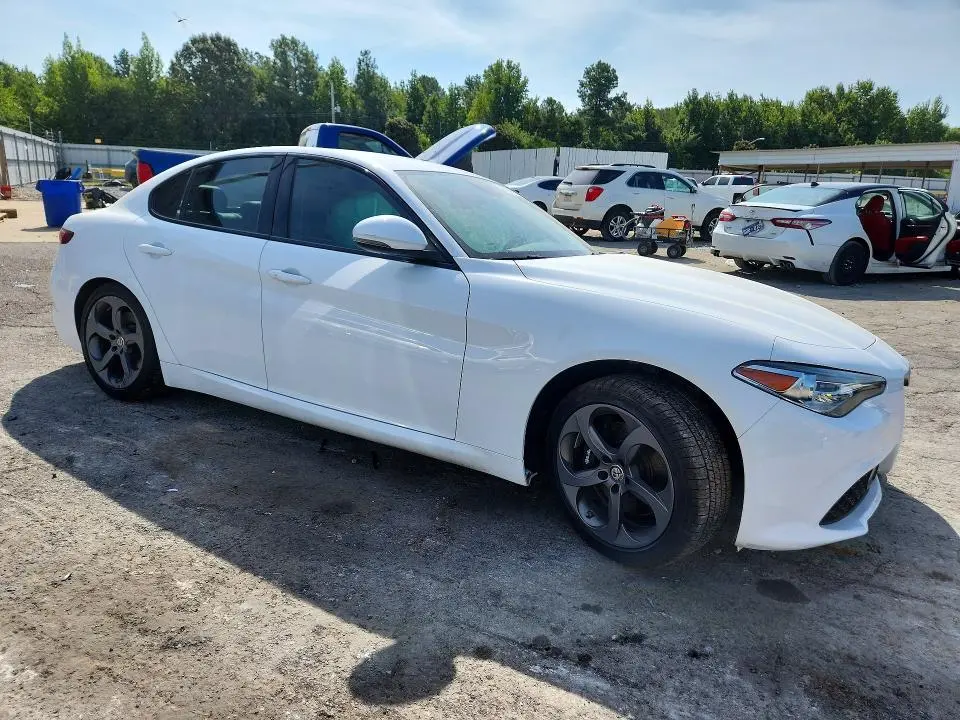 2018 ALFA ROMEO GIULIA   