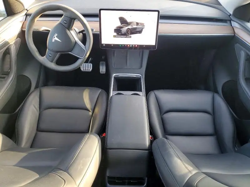 2024 TESLA MODEL Y   