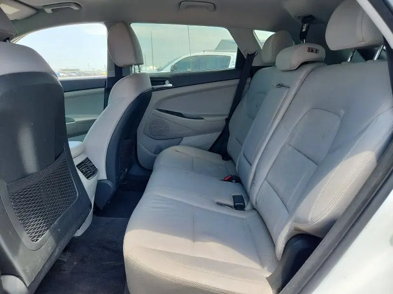 2020 HYUNDAI TUCSON SEL  