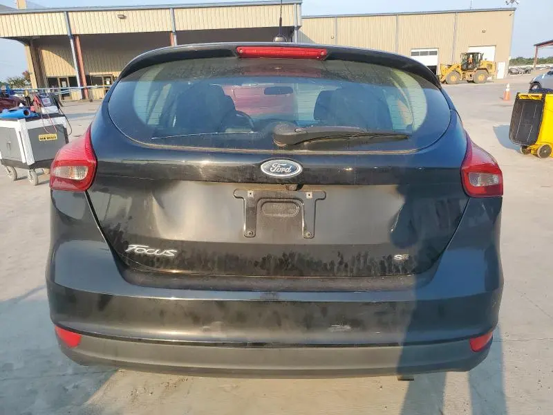 2018 FORD FOCUS SE  
