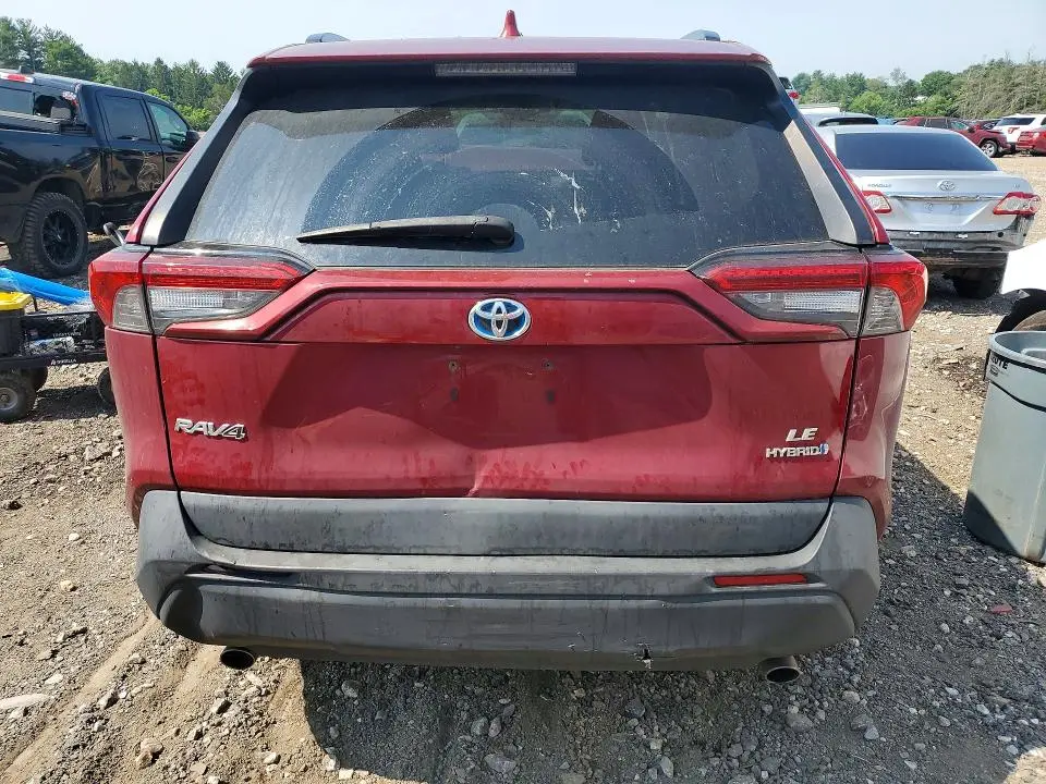 2021 TOYOTA RAV4 LE  