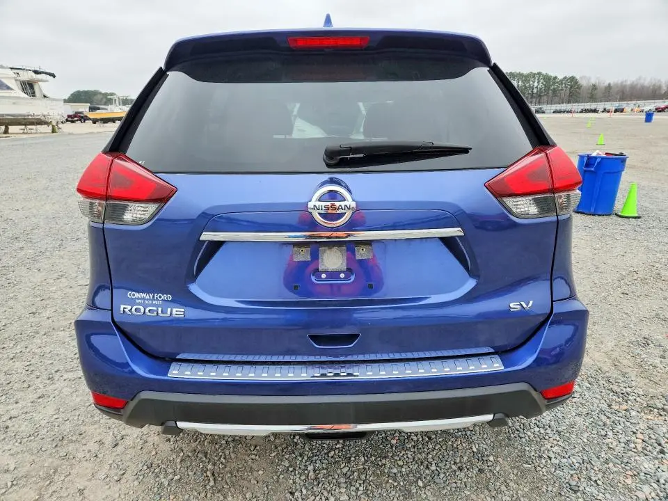 2017 NISSAN ROGUE SV  