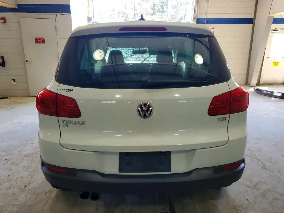 2016 VOLKSWAGEN TIGUAN S  
