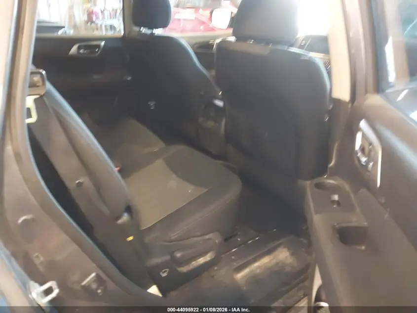 2017 NISSAN PATHFINDER SV