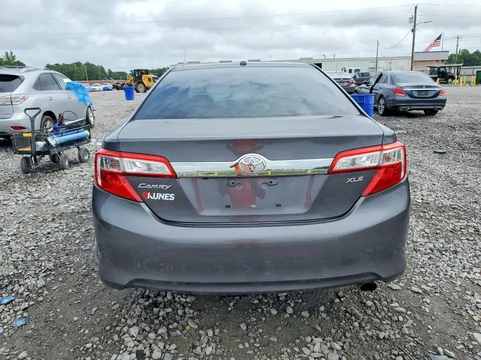 2012 TOYOTA CAMRY XLE  