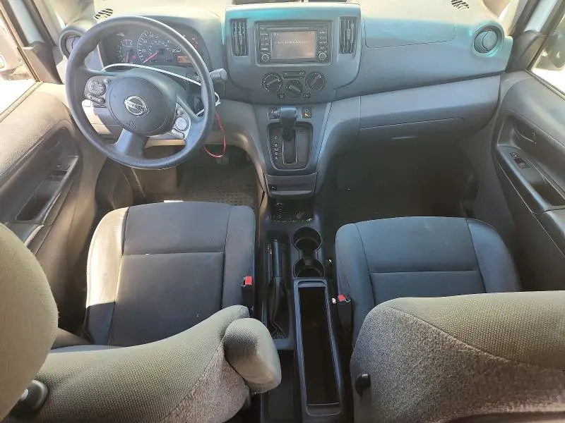 2015 NISSAN NV200 SV  