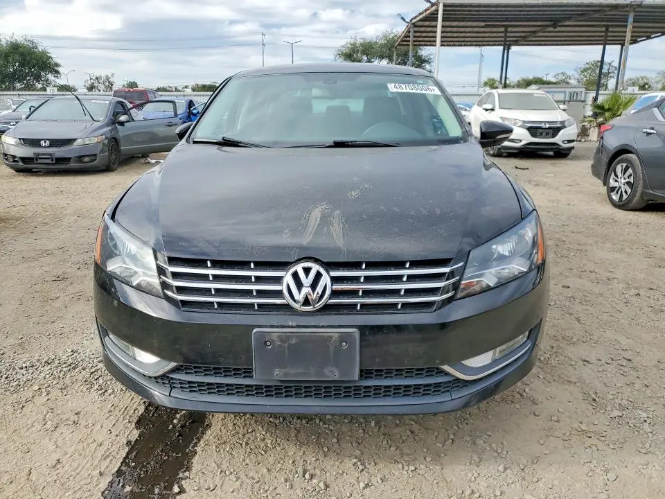 2012 VOLKSWAGEN PASSAT SE  
