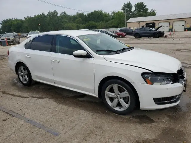 2014 VOLKSWAGEN PASSAT SE