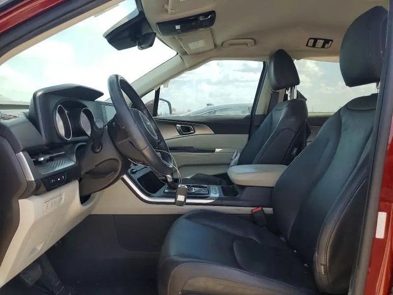 2023 KIA CARNIVAL LX  