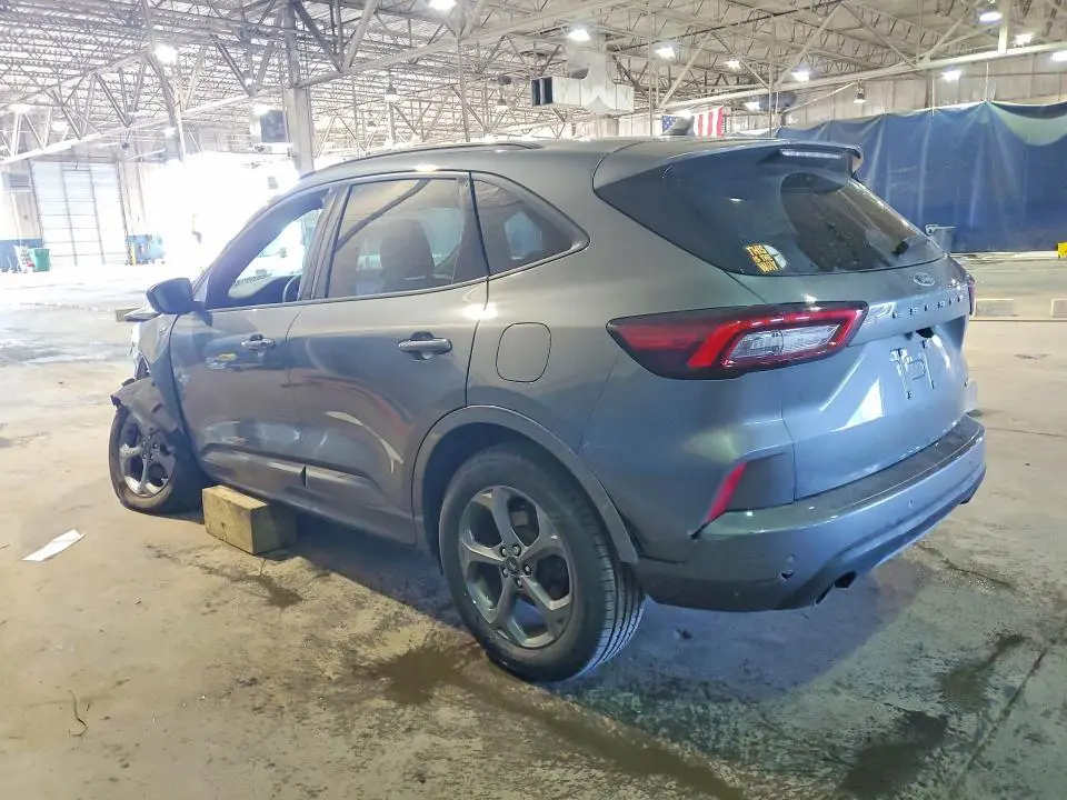 2023 FORD ESCAPE ST LINE  