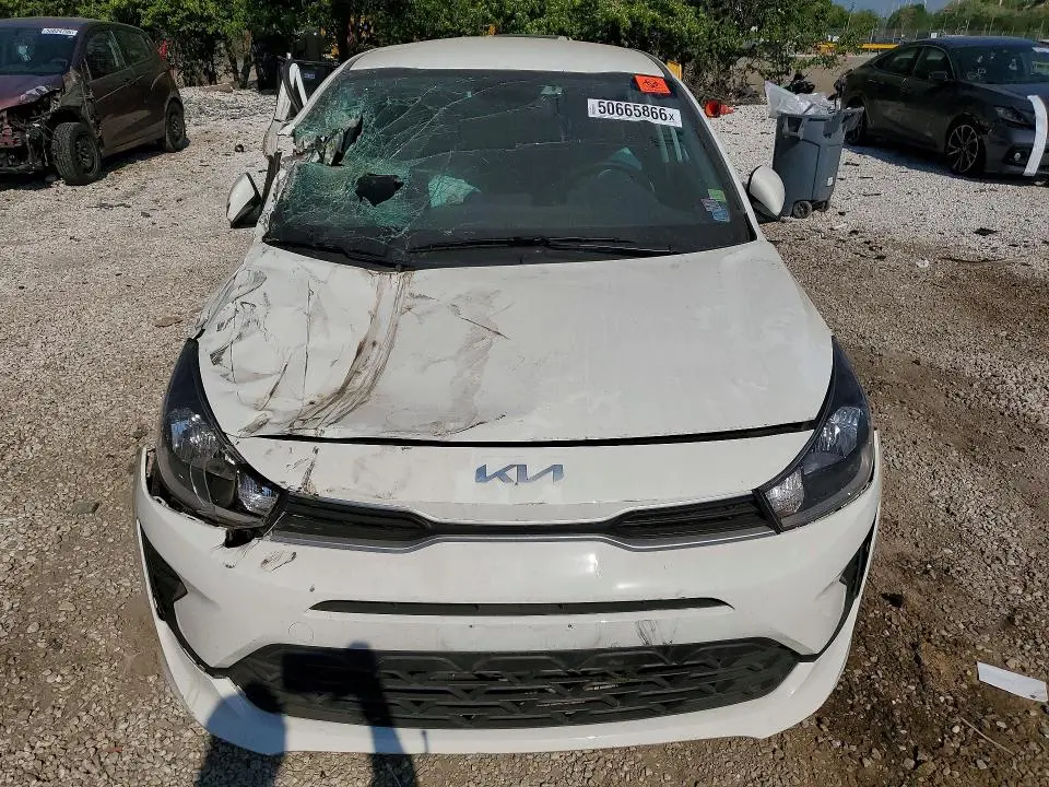 2023 KIA RIO LX  