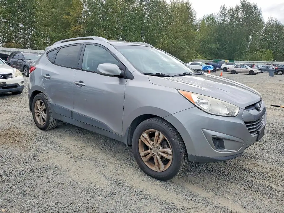 2011 HYUNDAI TUCSON GLS  