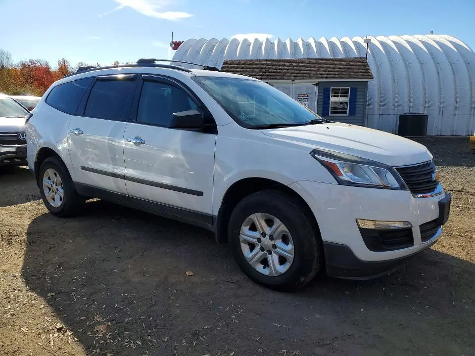 2017 CHEVROLET TRAVERSE LS  