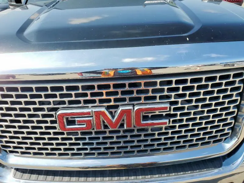 2015 GMC SIERRA K2500 SLT  
