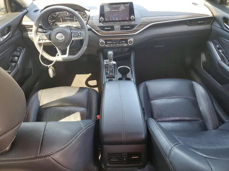 2022 NISSAN ALTIMA SL  
